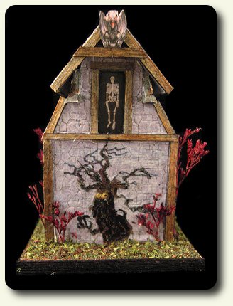 CDHM artisan Pat Carlson creating under the business name of Pat Carlson Miniature creates dollhouse miniature 144 scale haunted and spooky roomboxes and dollhouses
