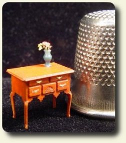 CDHM Artisan Dave Krakow creates 1:48 scale dollhouse scale furniture