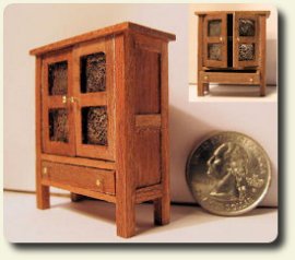CDHM Forum member Marilyn Harms created 1/24 scale pie safe in dollhouse miniature collector