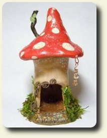 CDHM Amber Matthies of Trollflings creates dollhouse miniatures trolls under the trademark name trollflings