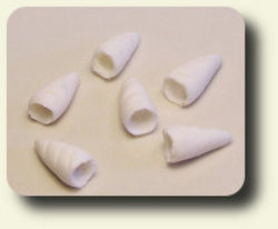 CDHM and IGMA Fellow Kiva Atkinson shows you a how-to to make stuffed baby calamari in dollhouse 1:12 scale