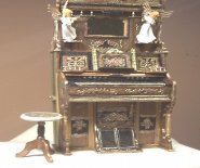 CDHM artisan RoseMarie Meath creates 1:12 scale custom dollhouse furniture for the dollhouse miniatures