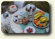 Alice's table by IGMA Artisan Christel Jensen, 1:12 scale handmade foods for dollshouse