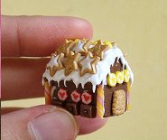 CDHM Artisan Stephanie Kilgast of PetitPlat creates 1/12 scale polymer clay foods for the dolls house