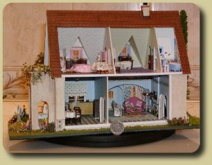  - cdhm-imag-small-scale-forum-member-pauline-coombes-48th-scale-cottage-dollhouse