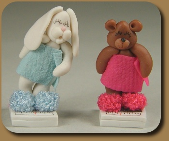 CDHM Artisan Kimberly Hunt creates polymer clay furred animals including dogs in 1:12 scale dollhouse scale miniature