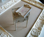 CDHM Artisan mondodifavola creates dollhouse scale furniture, hand painted in 1:12 scale for the dollhouse