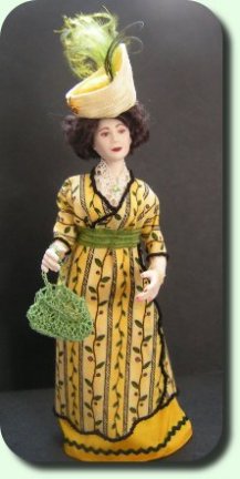 CDHM Artisan Mary Williams creates handmade sculpted 1:12 dolls in dollhouse scale including character dolls