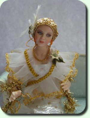 CDHM Artisan Mary Williams creates handmade sculpted 1:12 dolls in dollhouse scale including character dolls