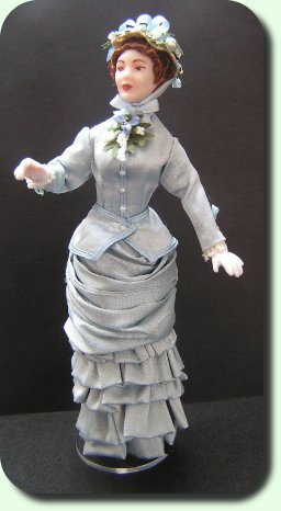 CDHM Artisan Mary Williams creates handmade sculpted 1:12 dolls in dollhouse scale including character dolls