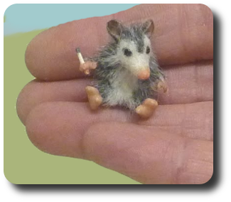 CDHM Artisan Kristy Taylor creating dollhouse miniatures animals in 1:12 scale