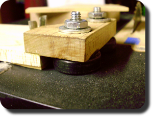 CDHM The Miniature Way iMag Carving in Miniature for the dollhouse scale, 1/12