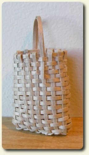 CDHM artisan Lidi Stroud 1:12 scale handmade baskets