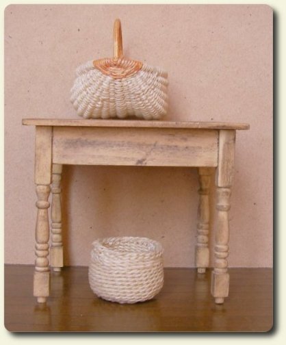 CDHM artisan Lidi Stroud 1:12 scale handmade baskets