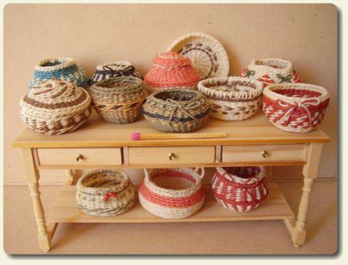 CDHM artisan Lidi Stroud 1:12 scale handmade baskets