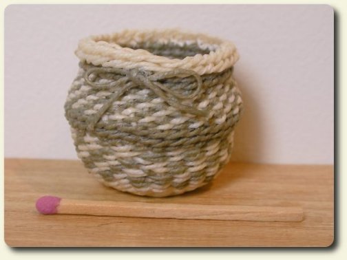 CDHM artisan Lidi Stroud 1:12 scale handmade baskets