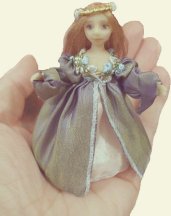 CDHM and IGMA artisan Julie Campbell of Bellabelle Dolls, dollhouse miniature artdolls, all hand sculpted