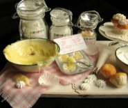 cdhm dollhouse miniature forum, IGMA Fellow Betsy Niederer baking table