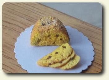 CDHM artisan Courtney Strong of Courts Creations created soda bread for st patricks day for the 1/12 scale collector