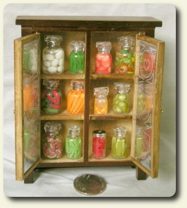 CDHM artisan Debbe Mize