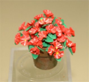 Learn to make miniature flowers from IGMA Artisan Era Pearce