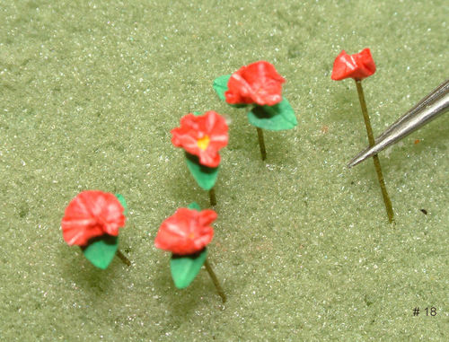 Learn to make dollhouse miniature flowers by IGMA Artisan Era Pearce