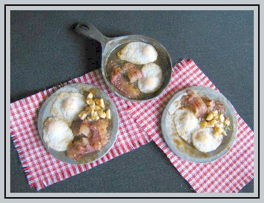 Learn to sculpt a miniature breakfast in 1:12 scale with IGMA Fellow Betsy Niederer